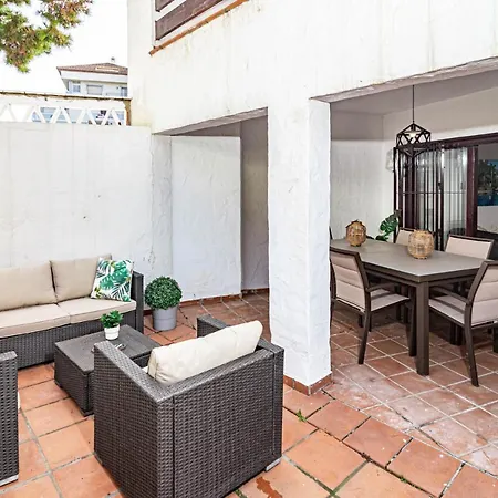 Modern 3 Bedroom In With A Heated Pool Close To Puerto Banus Apartament *