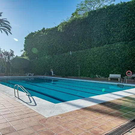 Modern 3 Bedroom In With A Heated Pool Close To Puerto Banus