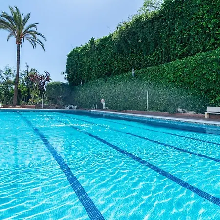 Modern 3 Bedroom In With A Heated Pool Close To Puerto Banus * Marbella