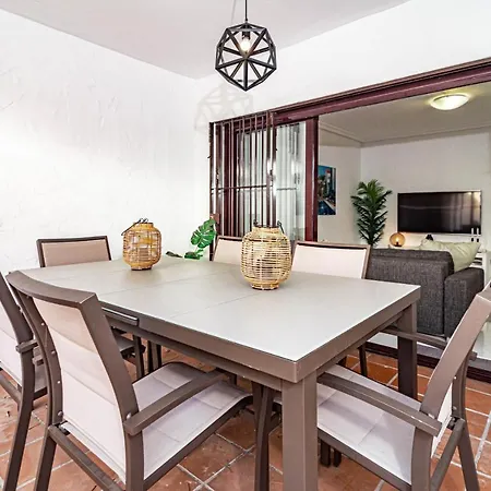 Modern 3 Bedroom In With A Heated Pool Close To Puerto Banus * Marbella