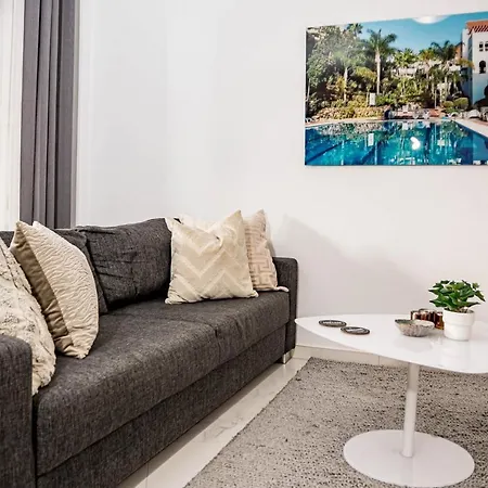 Apartment Modern 3 Bedroom In With A Heated Pool Close To Puerto Banus *